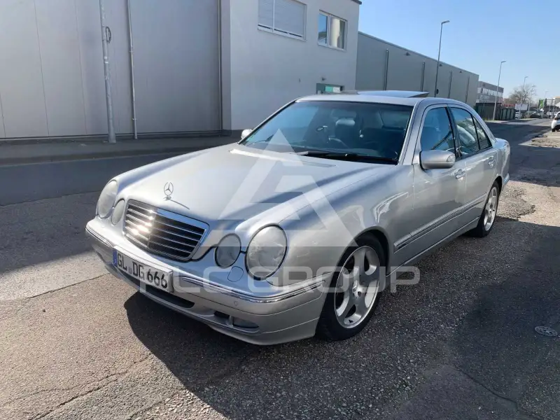 2002 Mercedes Benz E 320