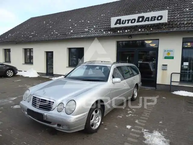 2002 Mercedes Benz E 320