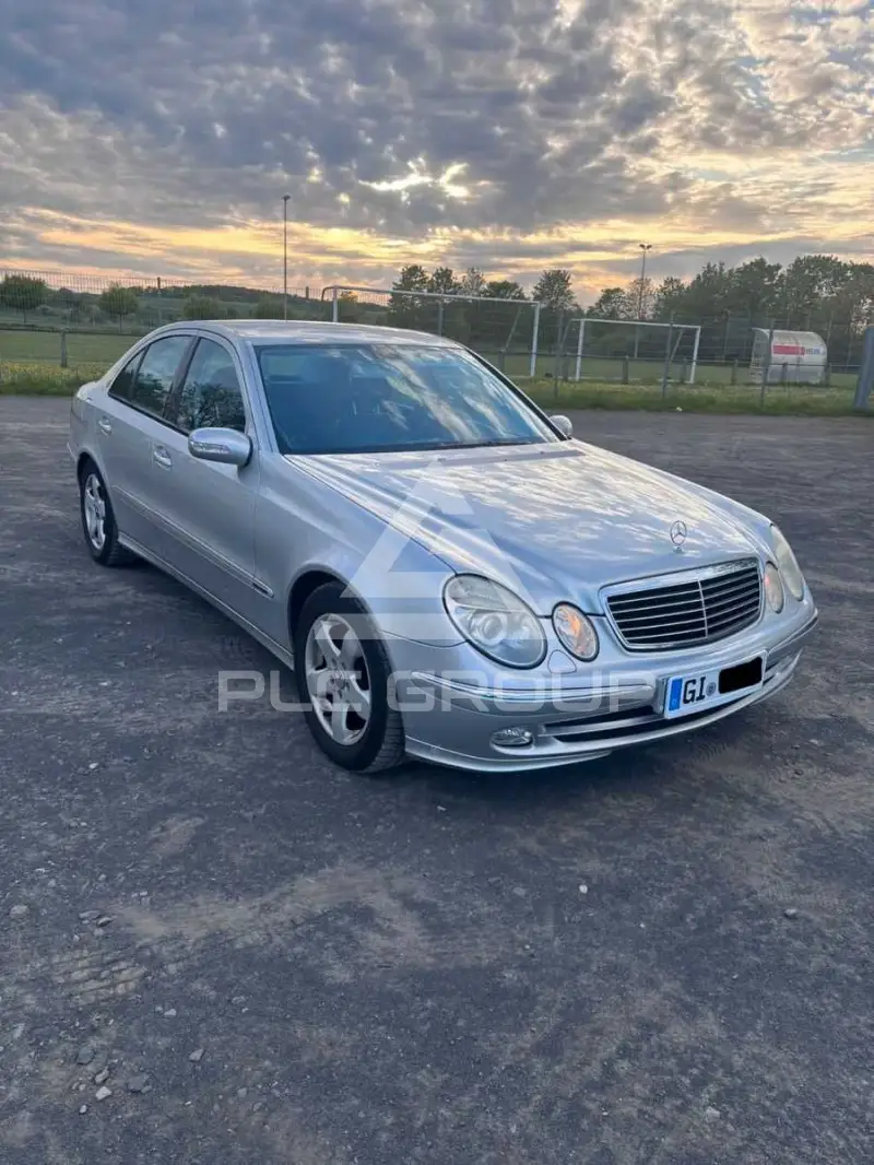 2002 Mercedes Benz E 320