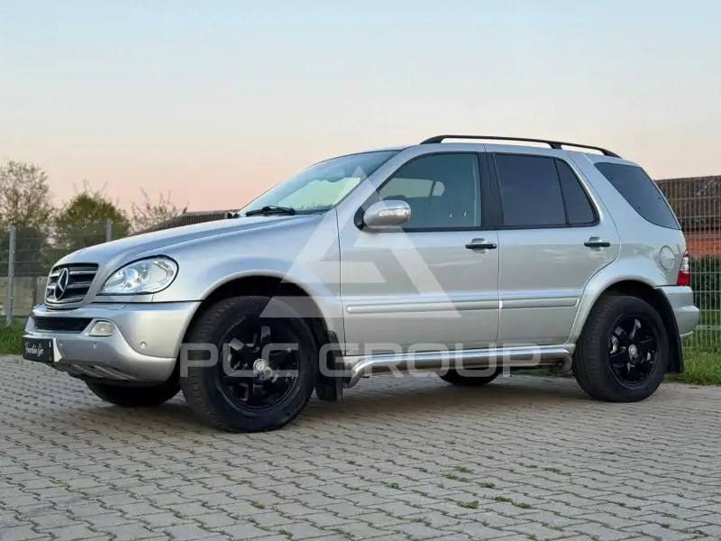 2002 Mercedes Benz ML 400