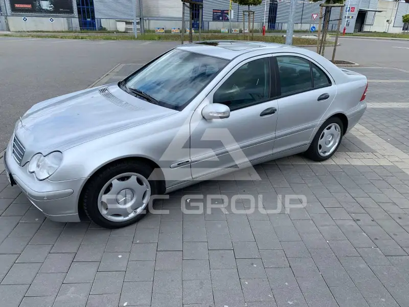 2002 Mercedes Benz 320