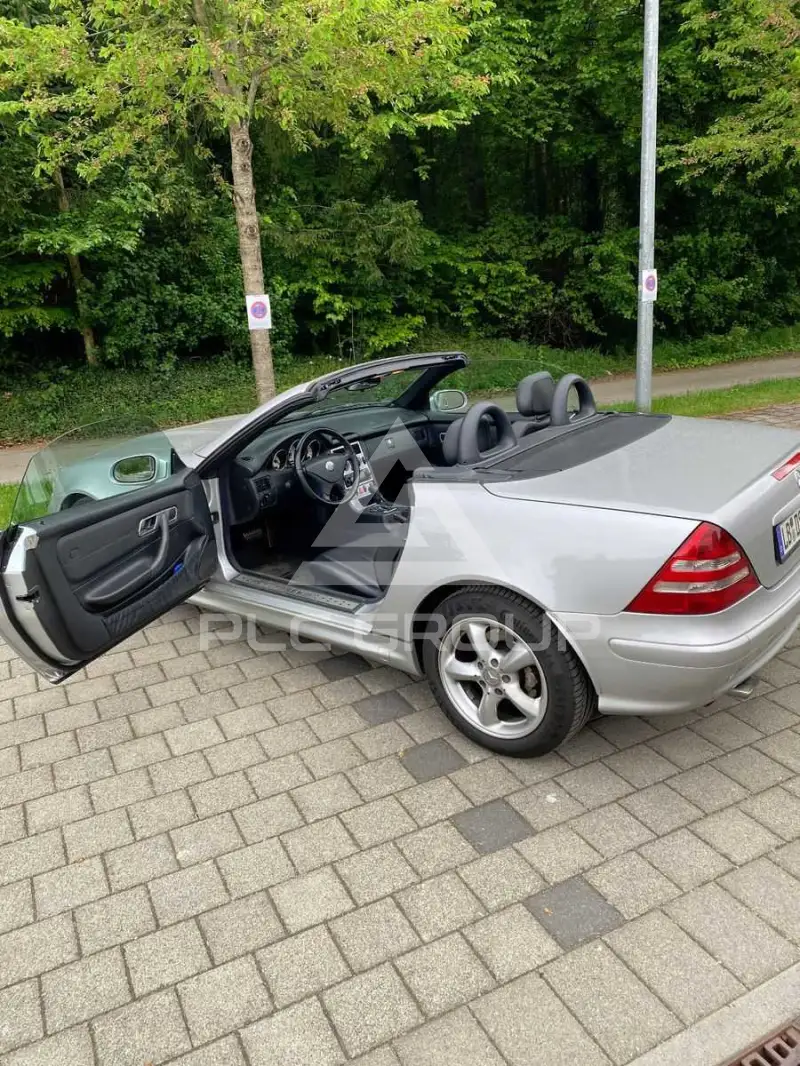 2002 Mercedes Benz SLK 200
