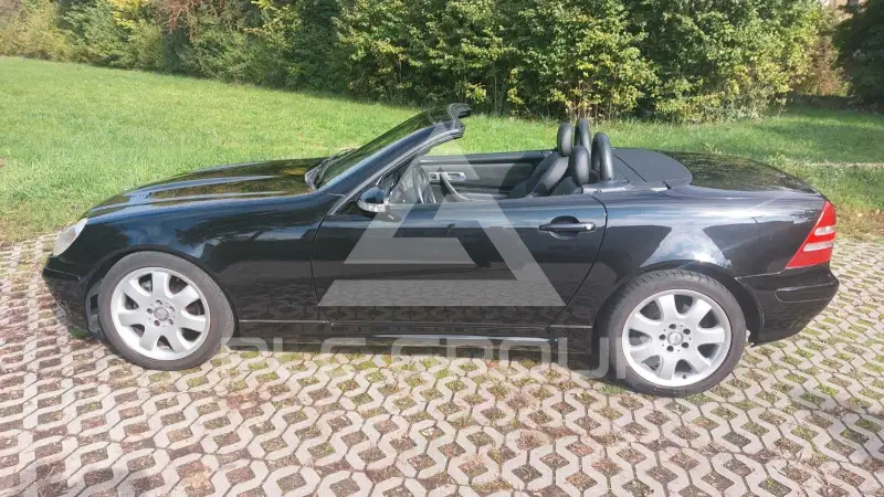 2002 Mercedes Benz SLK 200