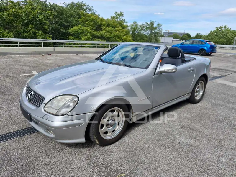 2002 Mercedes Benz SLK 200