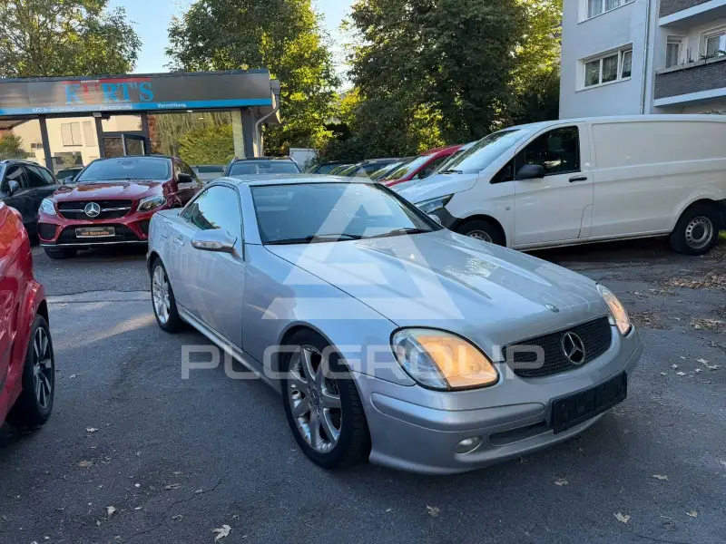 2002 Mercedes Benz SLK 200