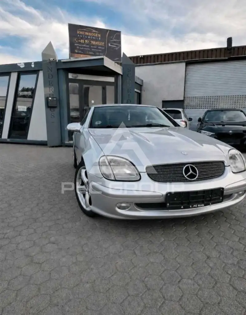2002 Mercedes Benz SLK 200