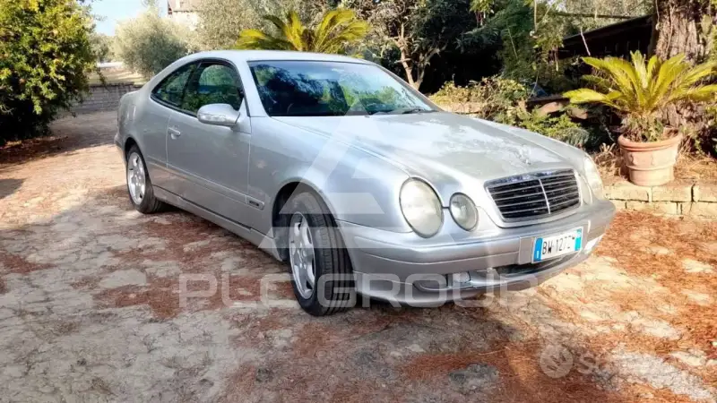 2002 Mercedes Benz CLK 200