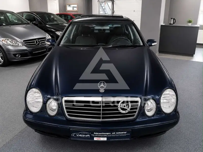 2002 Mercedes Benz CLK 200