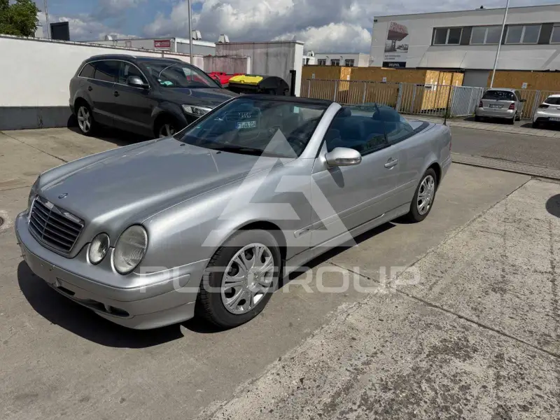2002 Mercedes Benz CLK 200