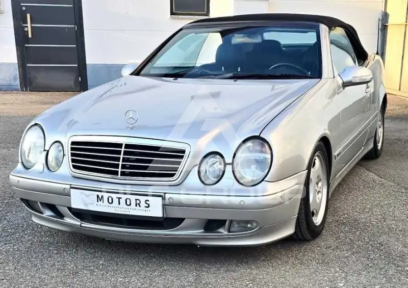 2002 Mercedes Benz CLK 200