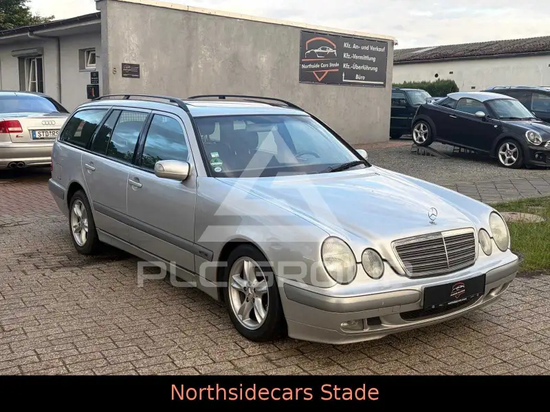 2002 Mercedes Benz E 200