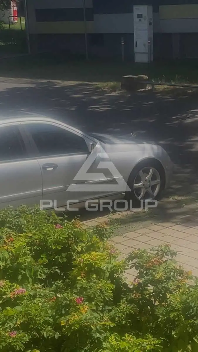 2002 Mercedes Benz C 180