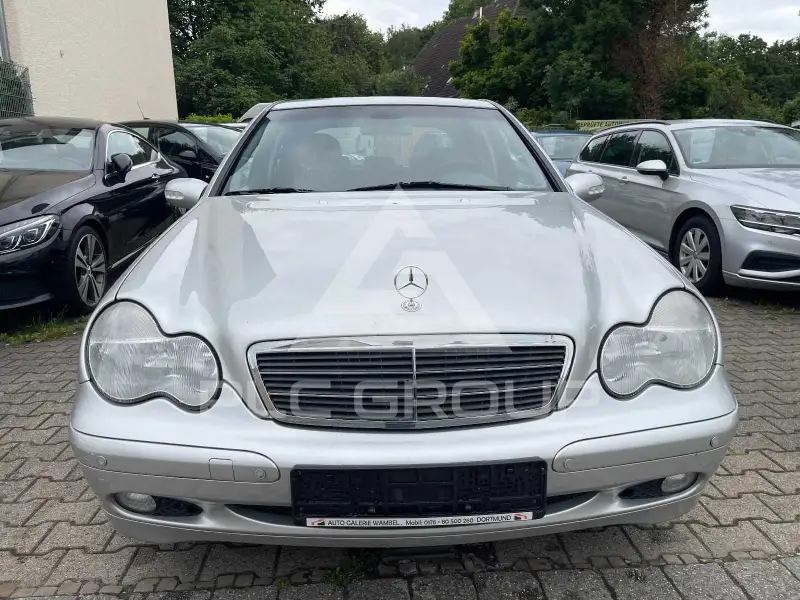 2002 Mercedes Benz C 180