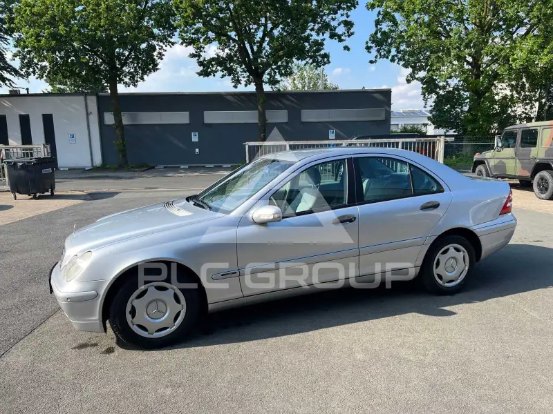 2002 Mercedes Benz C 180