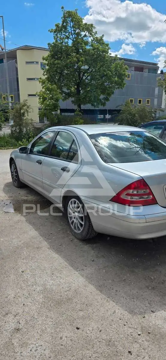 2002 Mercedes Benz C 180