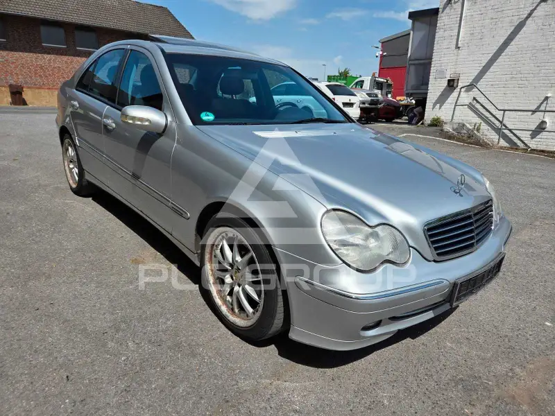 2002 Mercedes Benz C 200