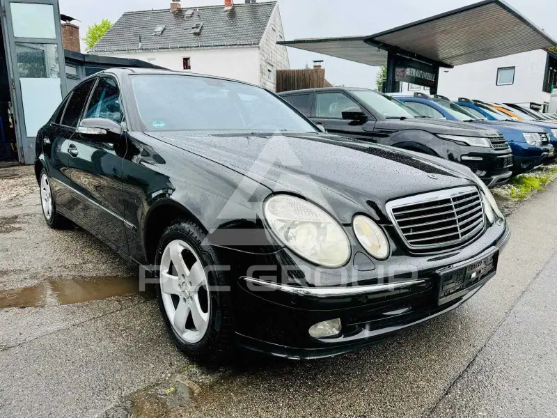 2002 Mercedes Benz E 220