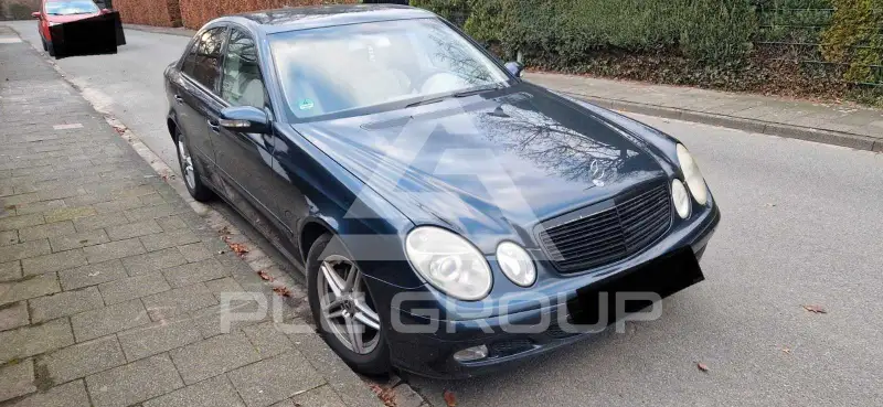 2002 Mercedes Benz E 220