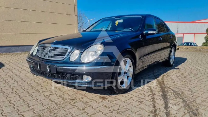 2002 Mercedes Benz E 240