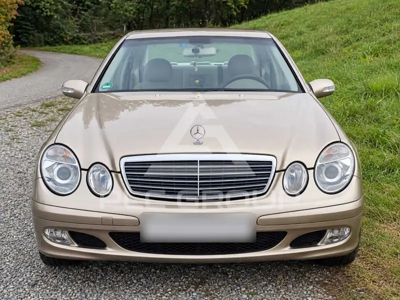 2002 Mercedes Benz E 240