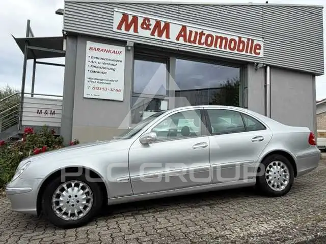 2002 Mercedes Benz E 240