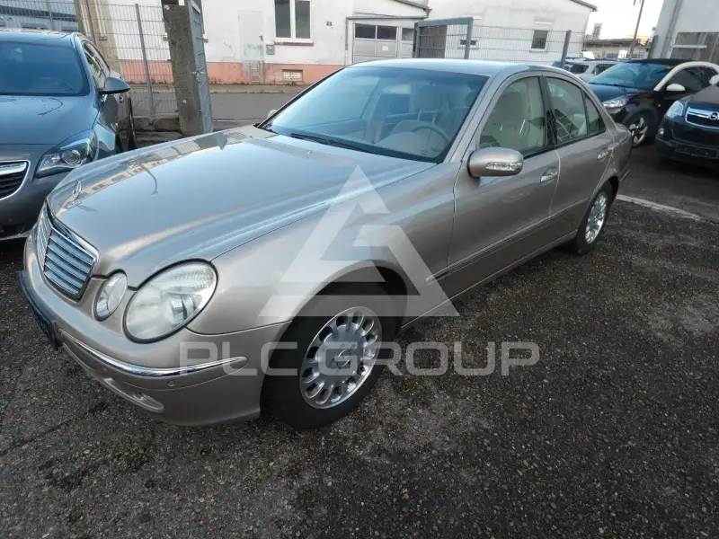 2002 Mercedes Benz E 240