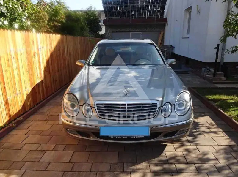 2002 Mercedes Benz E 270