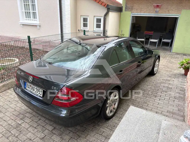 2002 Mercedes Benz E 270
