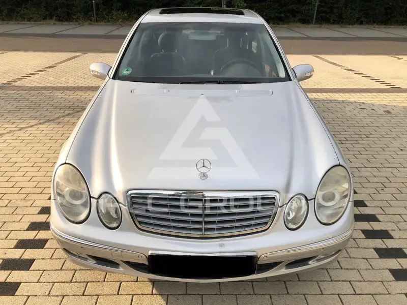 2002 Mercedes Benz E 270