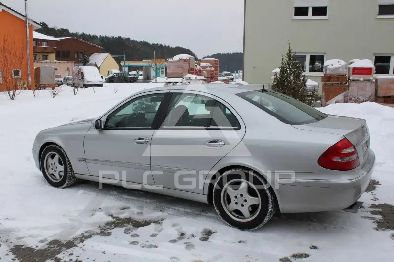 2002 Mercedes Benz E 270