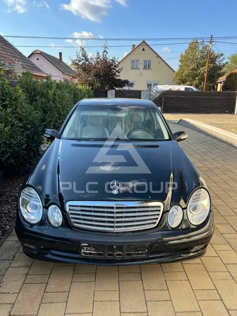 2002 Mercedes Benz E 270