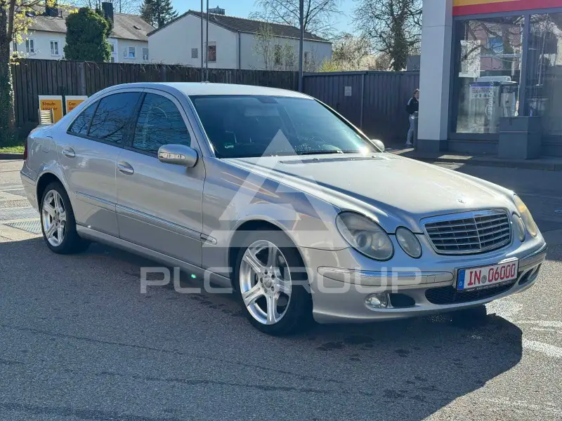 2002 Mercedes Benz E 270