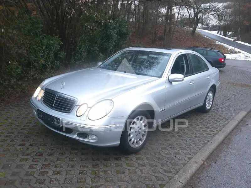 2002 Mercedes Benz E 270