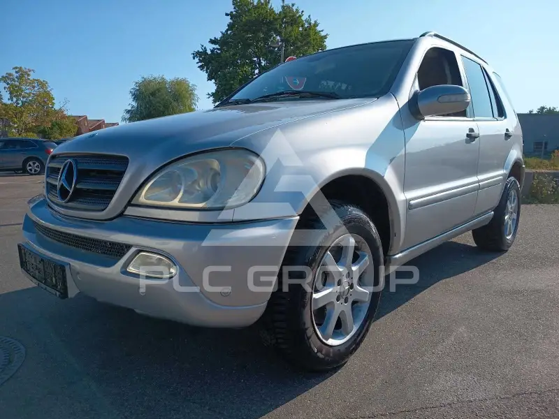 2002 Mercedes Benz ML 270