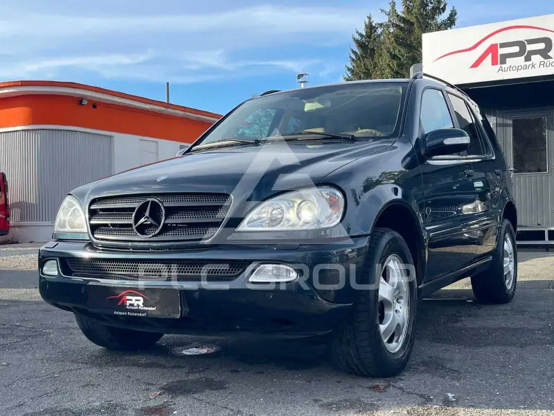 2002 Mercedes Benz ML 270