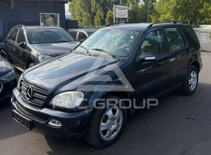2002 Mercedes Benz ML 270