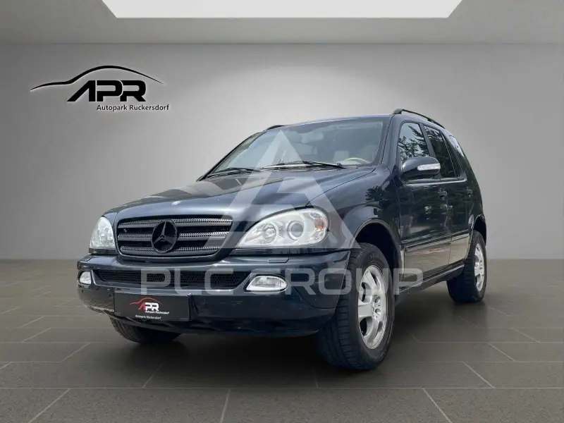 2002 Mercedes Benz ML 270