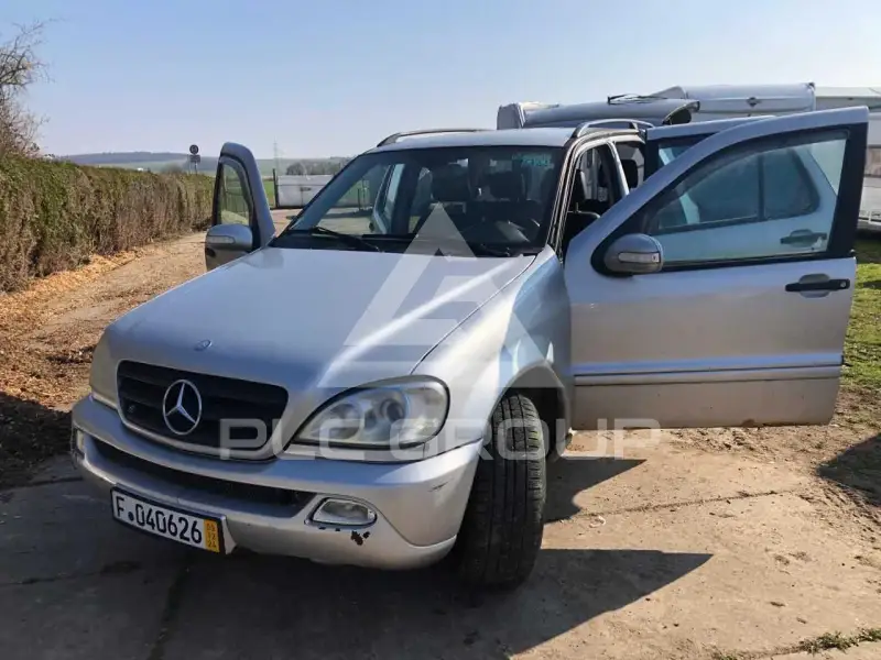 2002 Mercedes Benz ML 270
