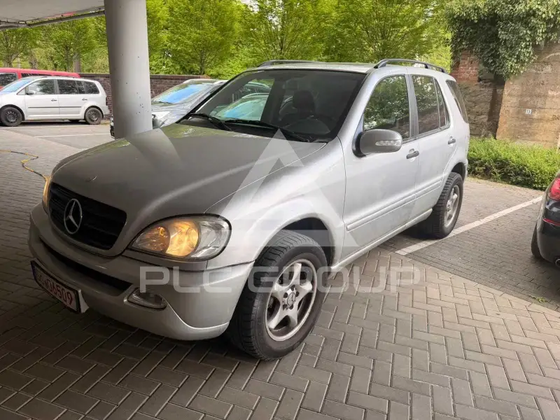 2002 Mercedes Benz ML 270