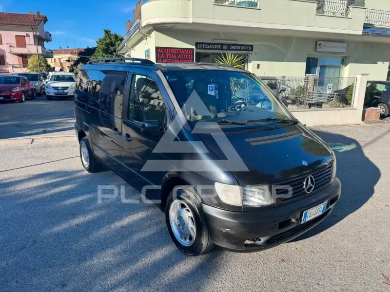 2002 Mercedes Benz V 220