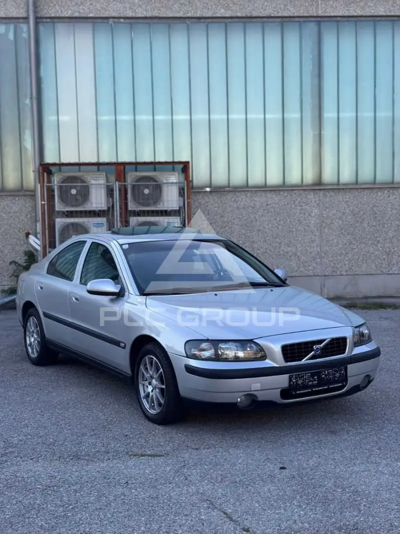 2002 Volvo S60