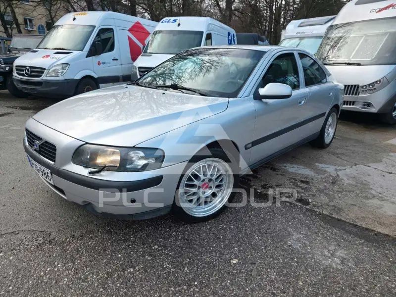2002 Volvo S60