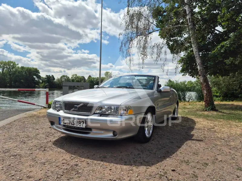 2002 Volvo C70