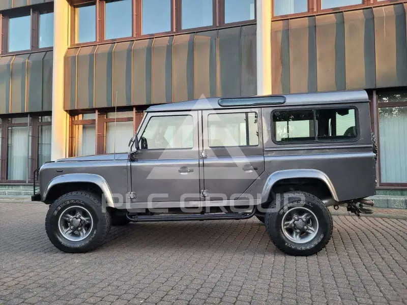 2002 Land Rover DEFENDER