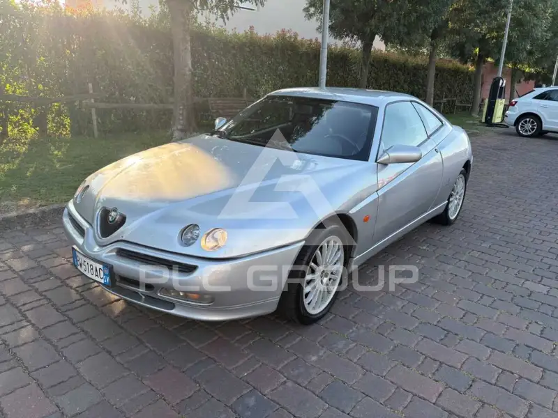 2002 Alfa Romeo GTV