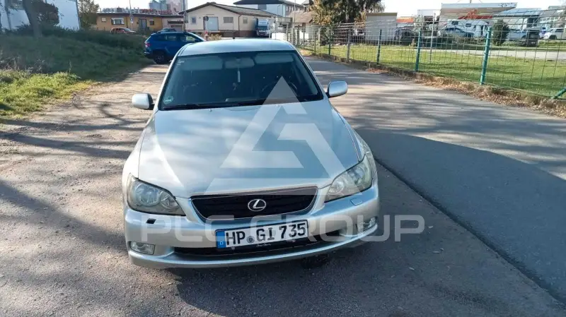 2002 Lexus IS300