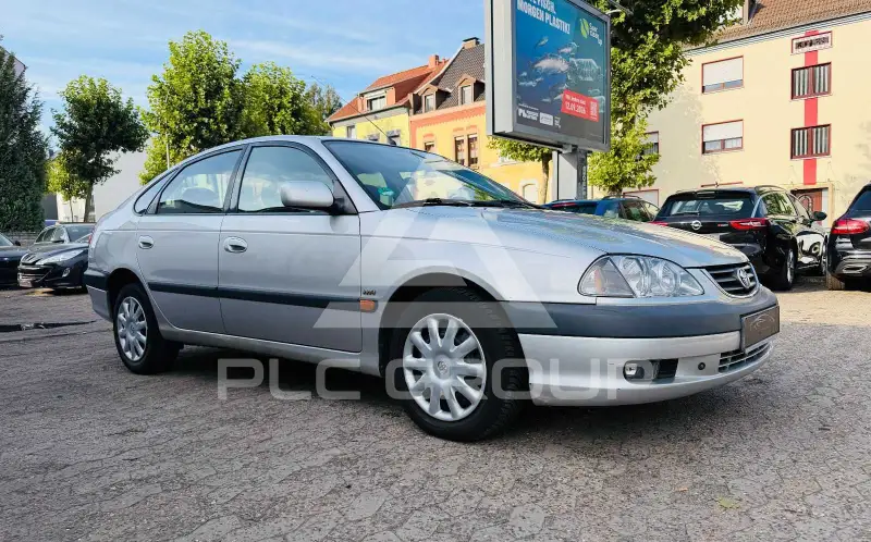 2002 Toyota Avensis