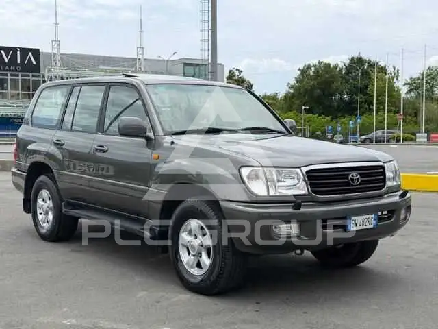 2002 Toyota LAND CRUISER