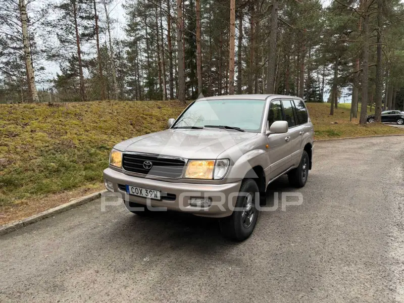 2002 Toyota LAND CRUISER