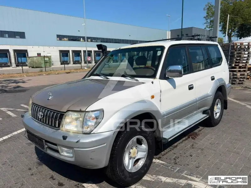 2002 Toyota LAND CRUISER